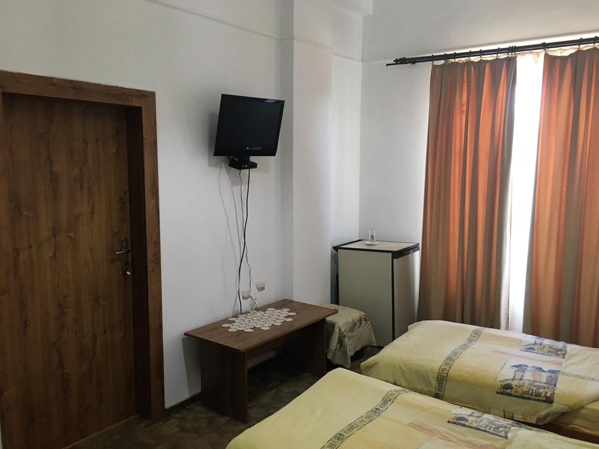 Fanti Hotel Vidin Esterno foto