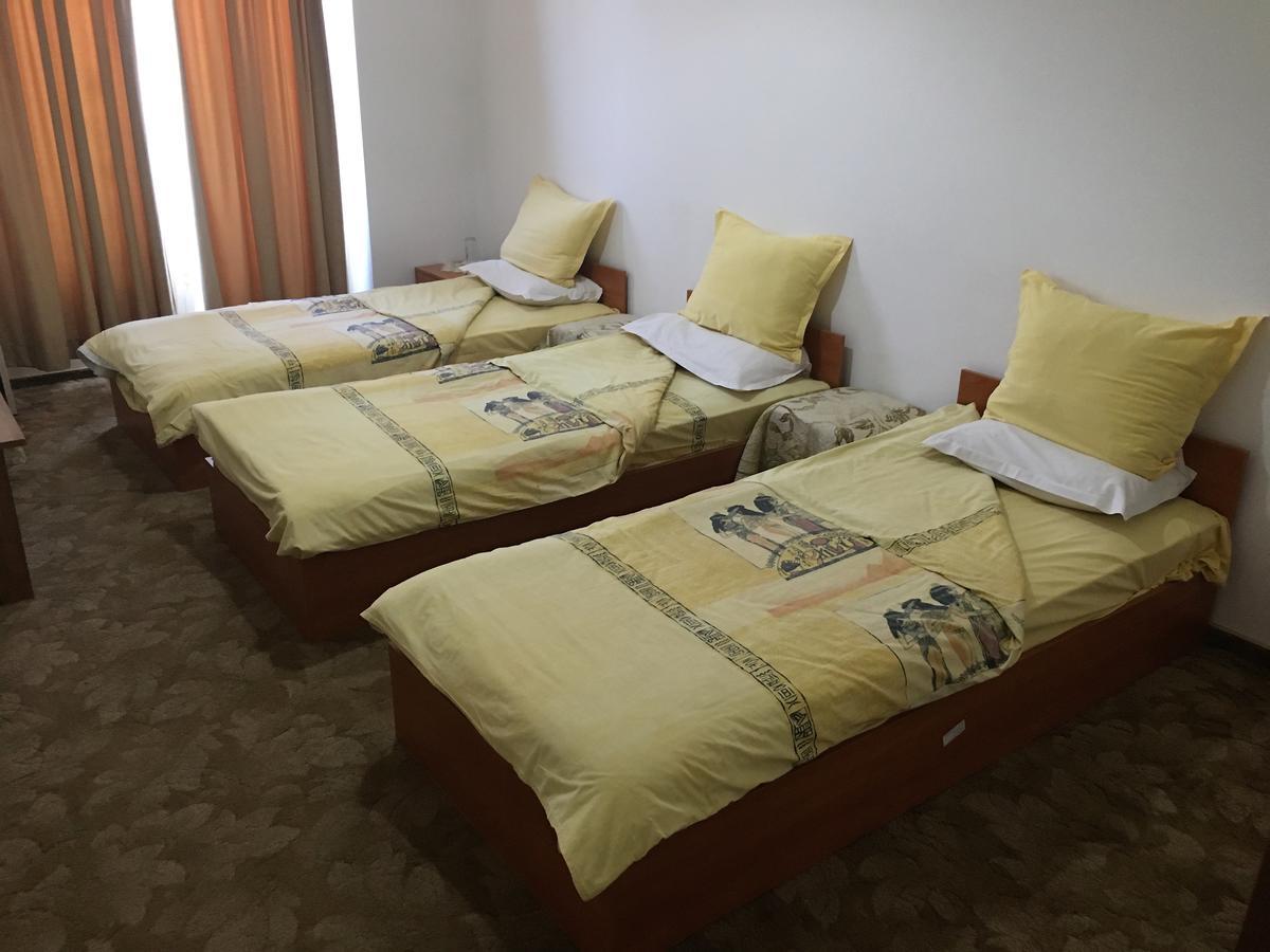 Fanti Hotel Vidin Esterno foto